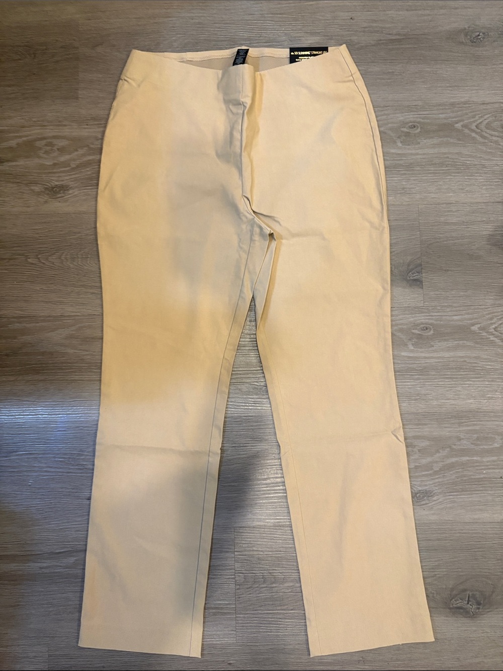Chico's The so Slimming Women's  Leggings in Light Beige